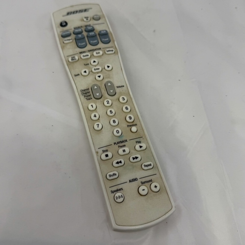 Bose RC28T1-27 Remote Control White Home Theater Systems 256119-001  Untested